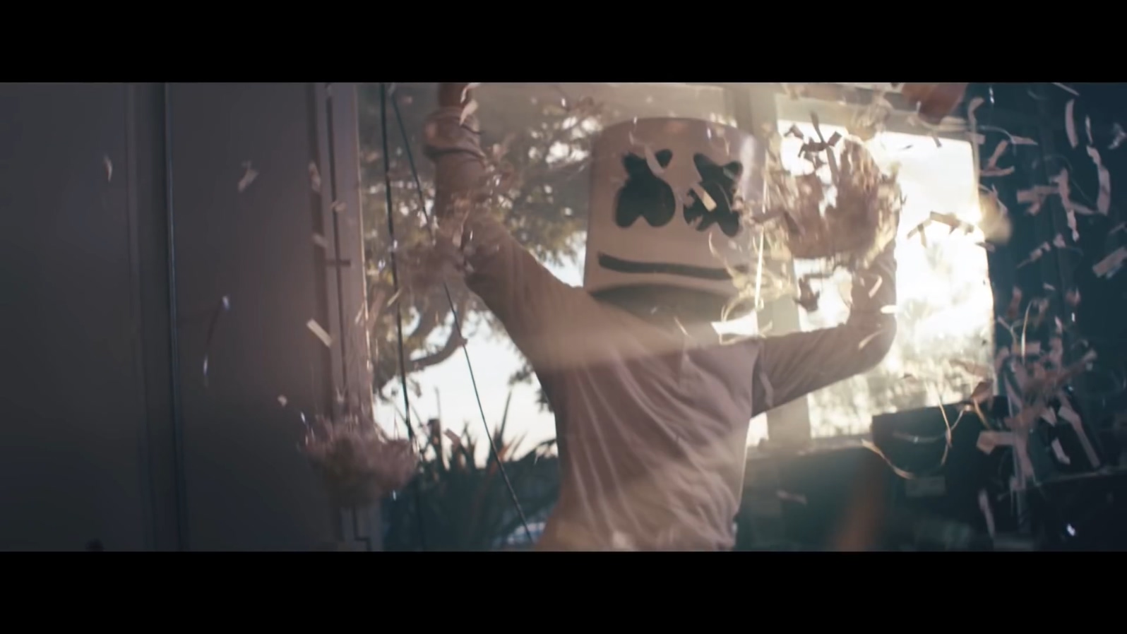 Marshmello 《Alone》 Monstercat Official Music Video 1080P
