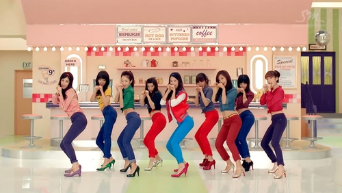 Girls Generation《Dancing Queen》1080P